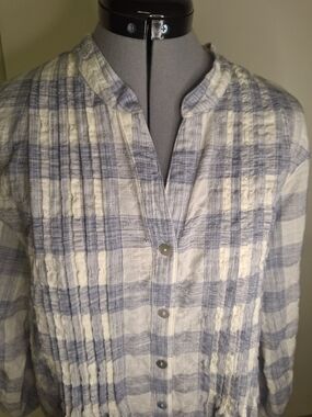 Ruby Rd. Blue & White Plaid Lightweight Shirt Size Med